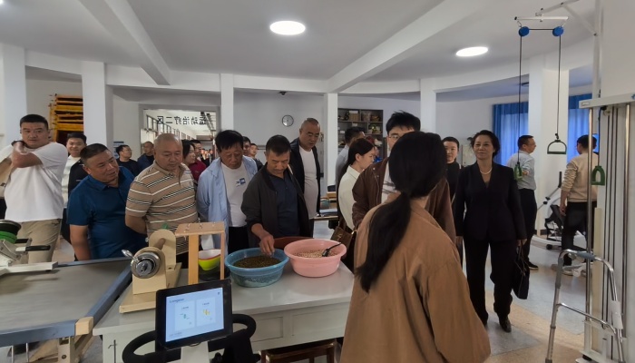 微信图片_20251018124904_34_2 微信图片_20251018124904_34_2